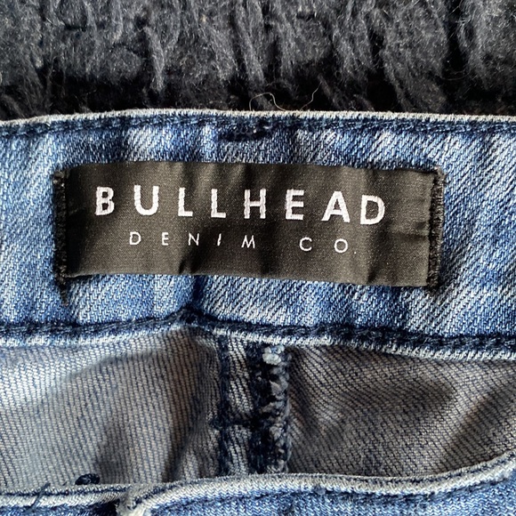 Bullhead skinny jeans distressed look - Picture 2 of 4